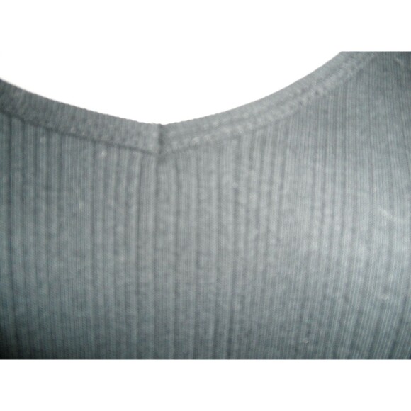 NEW by TEECO, BLACK, SHIRT, TOP, V-NECK, PLUS SIZE 1X, SHORT SLEEVE, KNIT - Picture 4 of 7